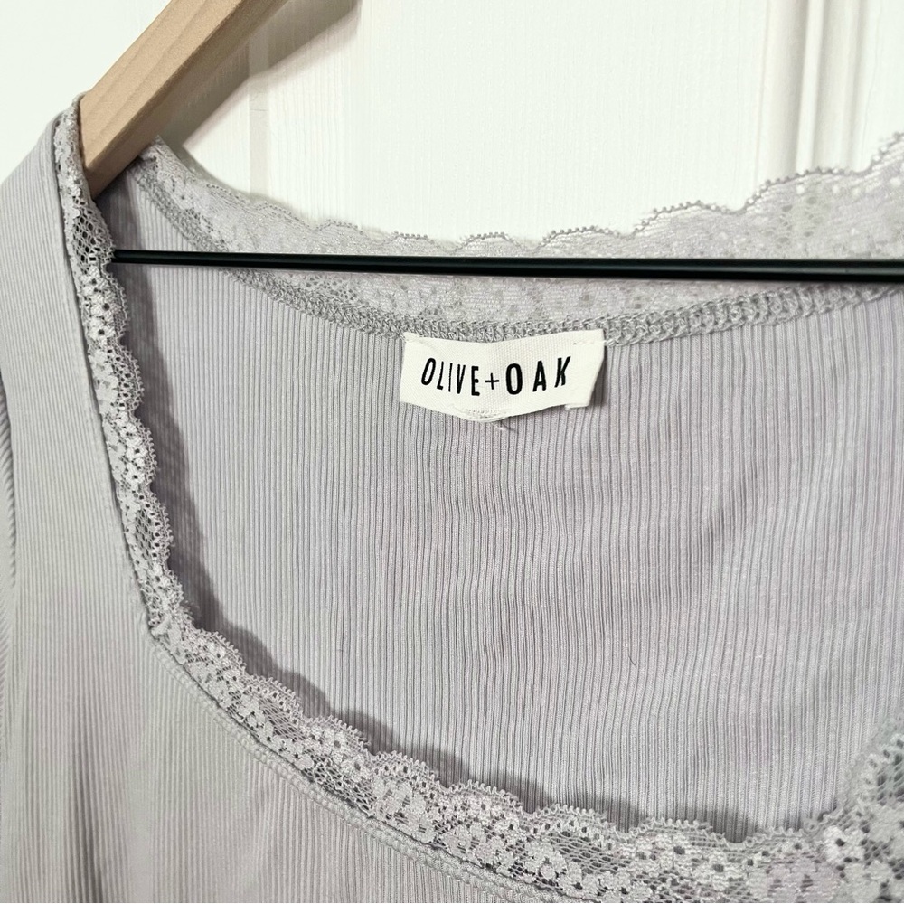 ✧・゚olive & oak light gray tee - Picture 3 of 6